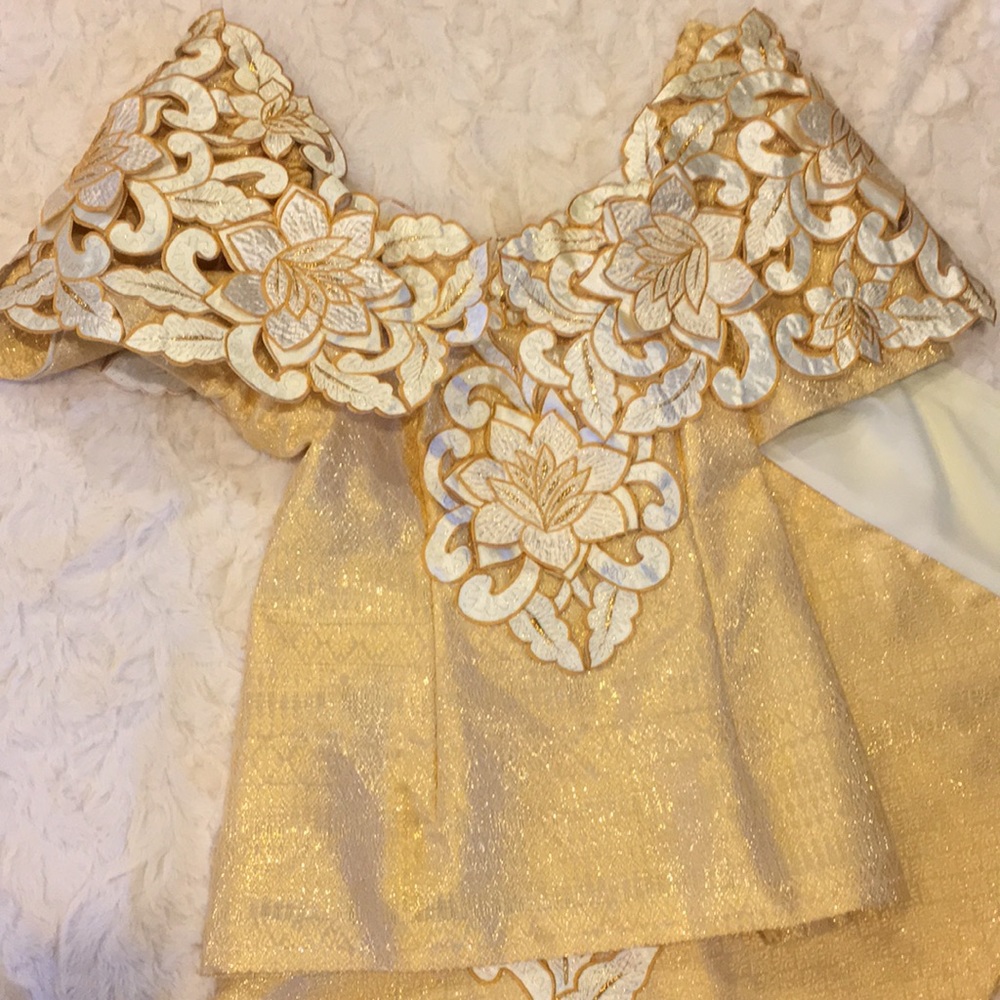 New! Stunning 2 Piece Gold Dress 👗 - Picture 2 of 8